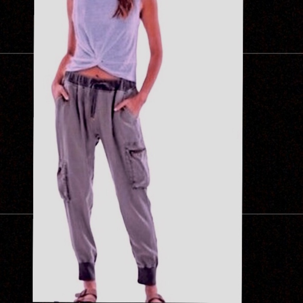 NWT Young Fabulous & Broke Juniper Cargo Jogger